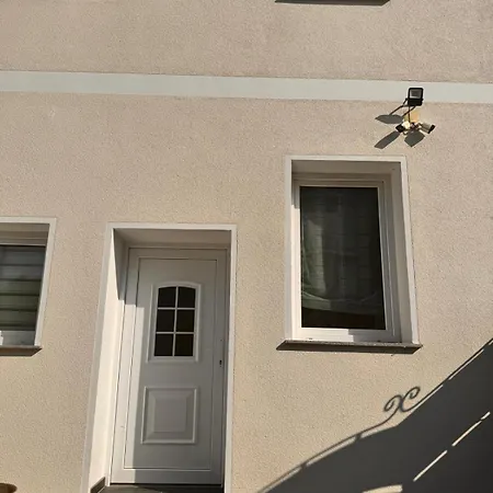Zimmervermietung Donea